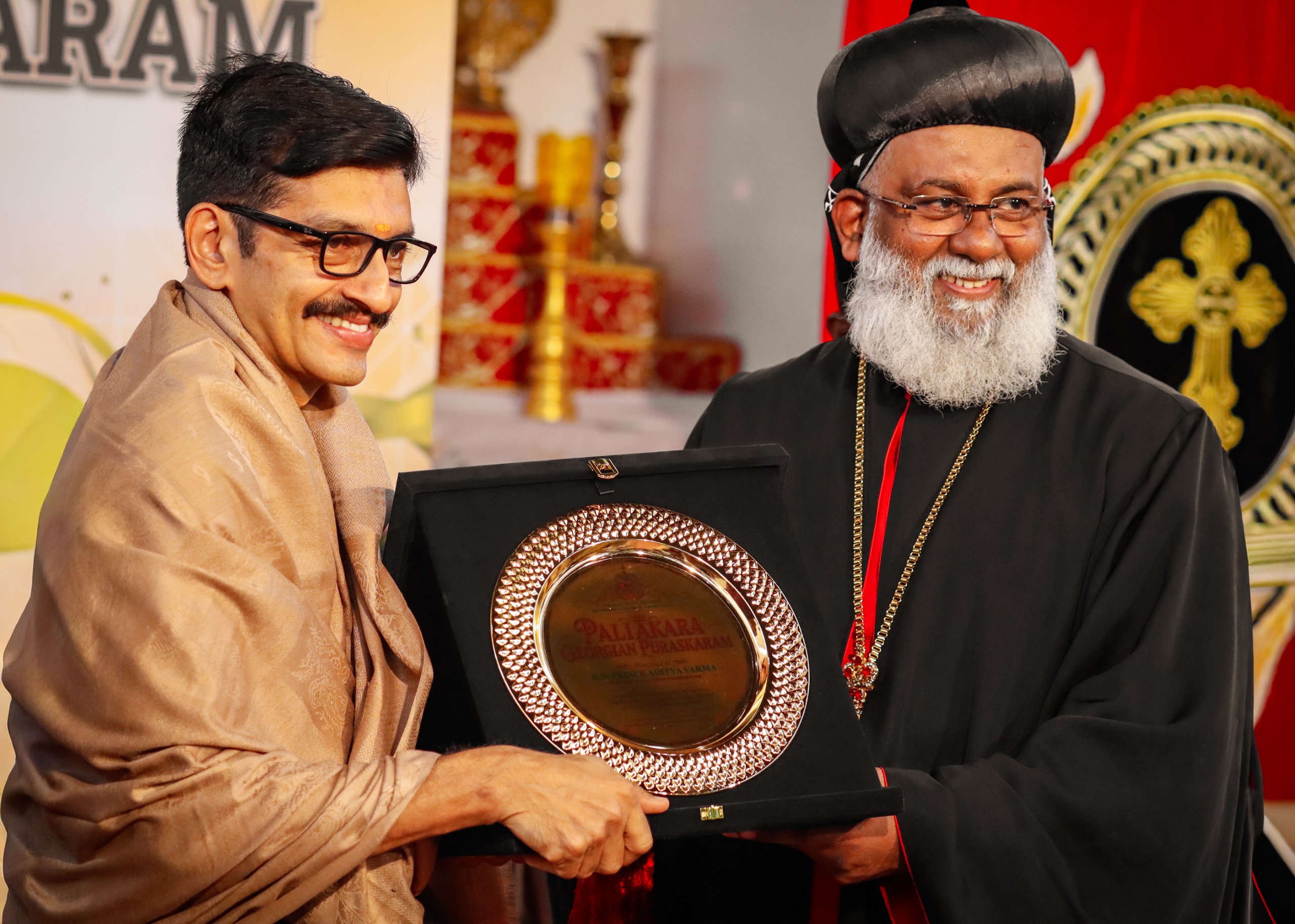 പ്രഥമ പാലിയേക്കര ജോർജിയൻ പുരസ്കാരം അവിട്ടം തിരുനാൾ ആദിത്യവർമ്മയ്ക്ക്